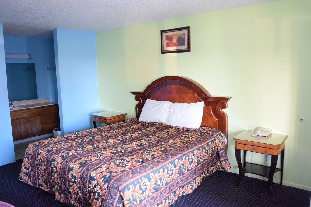 Mojave Inn Victorville Exterior photo