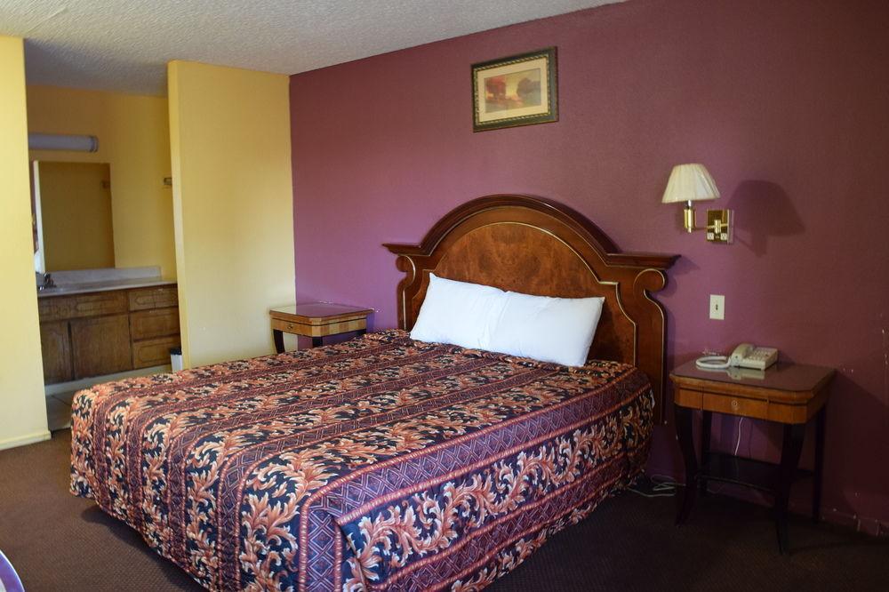 Mojave Inn Victorville Exterior photo