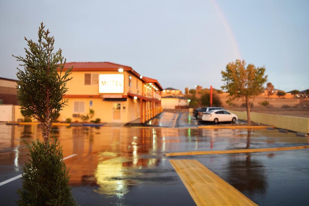 Mojave Inn Victorville Exterior photo